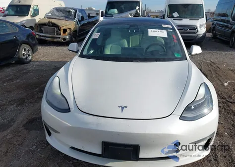 2021 Tesla Model 3 Long Range Dual Motor All-Wheel Drive z USA, uszkodzony, nr VIN 5YJ3E1EB4MF046856